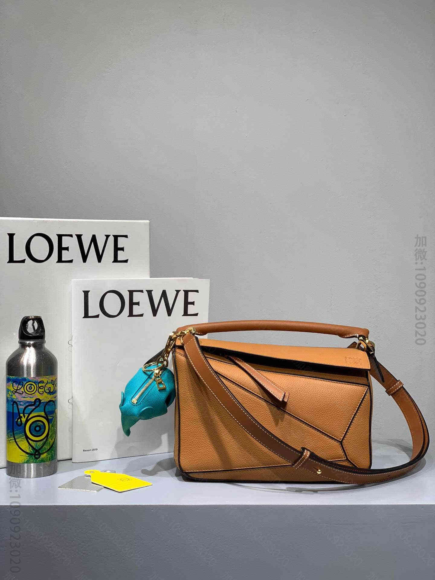 Loewe/罗意威 焦糖色 Puzzle24cm小号几何包