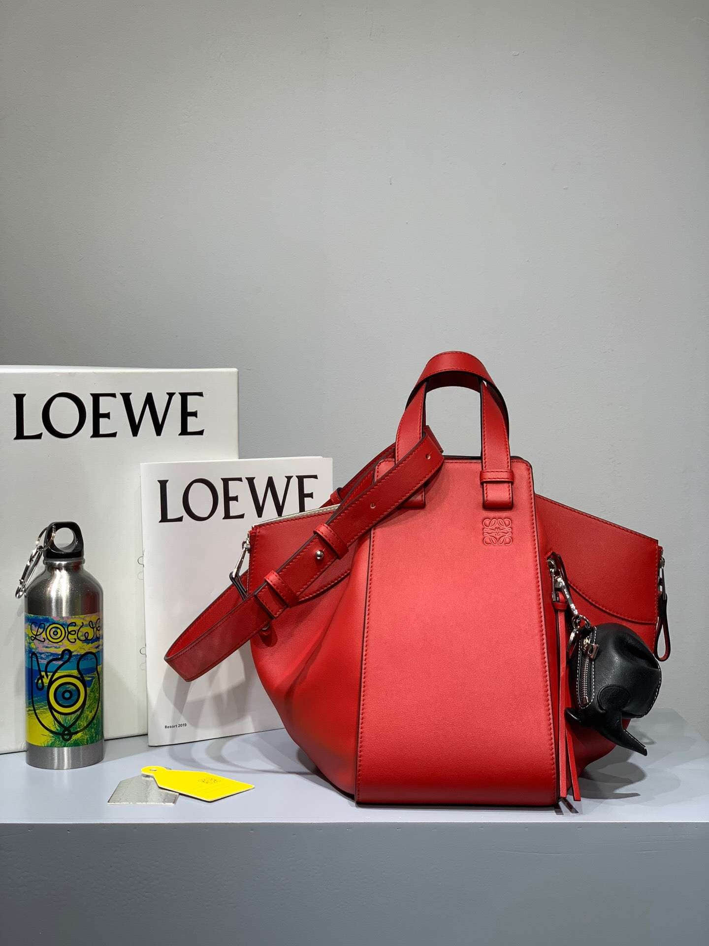 Loewe/罗意威 中国红 Hammock bag中号吊床包