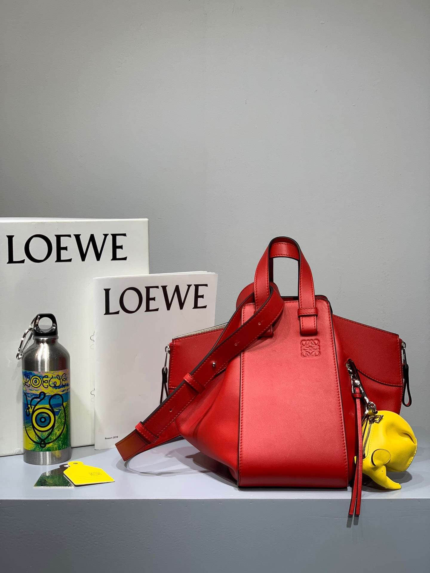 Loewe/罗意威 中国红 Hammock bag小号吊床包