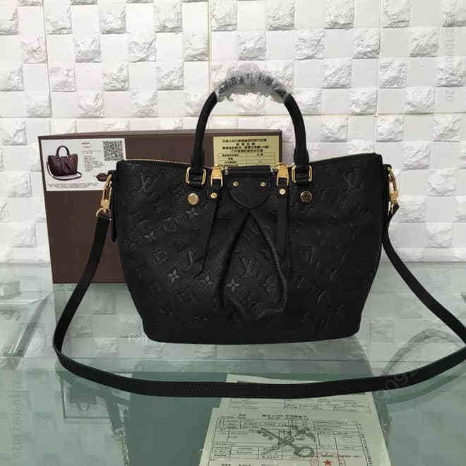 高仿路易威登女士手提包 路易威登女士手提包 LV M50639A 新款爆款 斜跨 手提 单肩包 经典款 原单海外正品 海外进口原版面料 高仿路易威登手提包 M50639