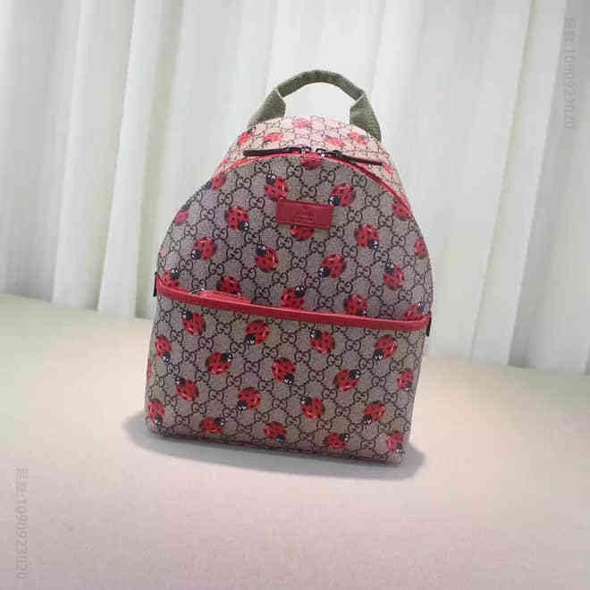 Gucci古驰 271327 火爆新品 萌萌哒的mini双肩包 爱心肩带