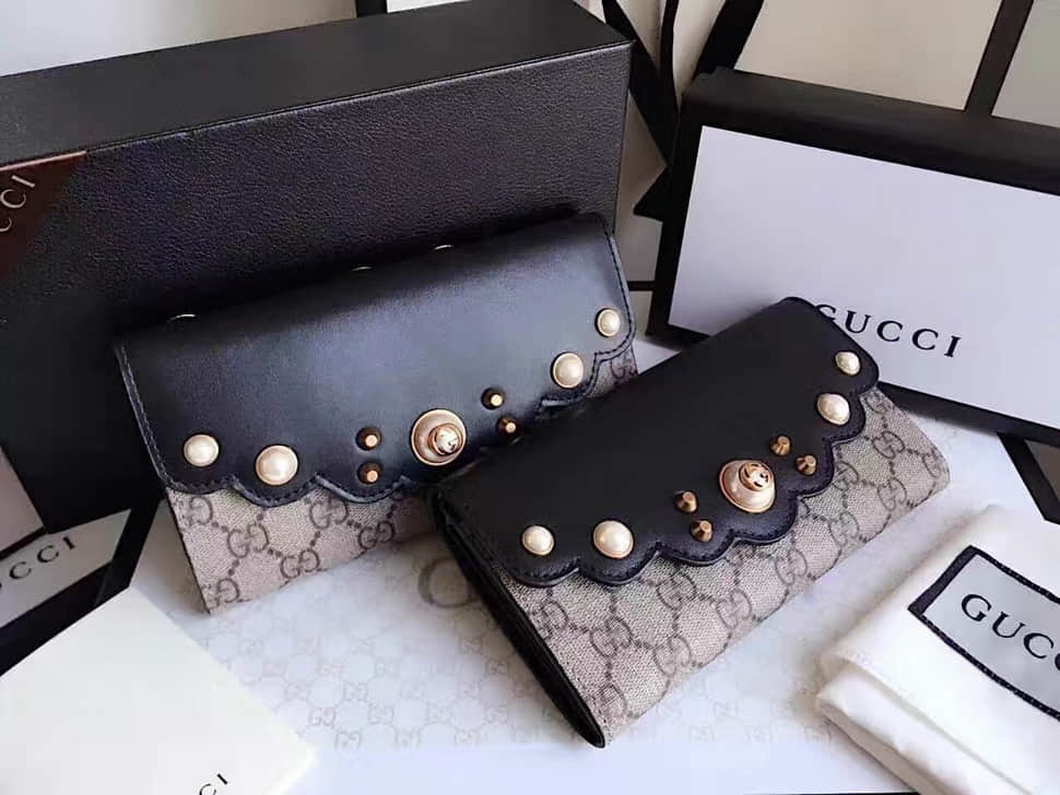 Gucci古驰 2017最新款 香港专柜代购 431474 翻盖 女士长款铆钉珍珠系列钱包
