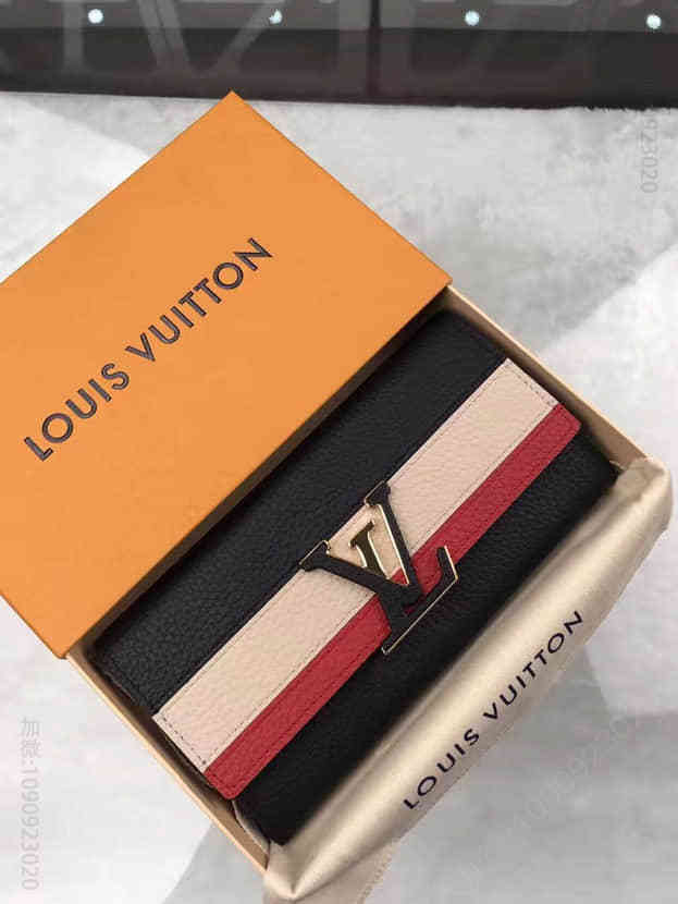 LV  M62133 Taurillon钱夹路易威登Capucines拼色按扣钱包