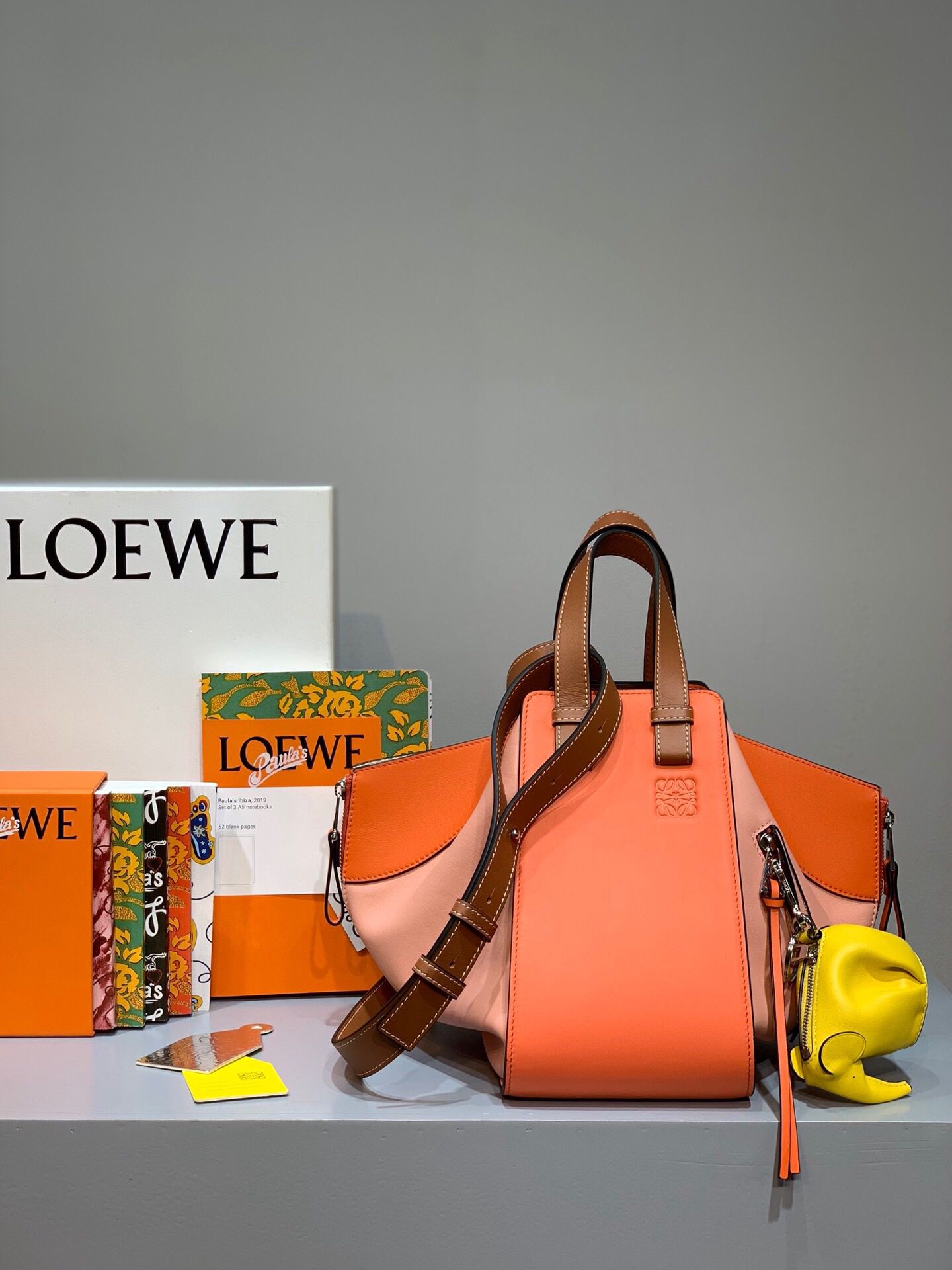 Loewe/罗意威 西柚拼 Hammock bag小号吊床包