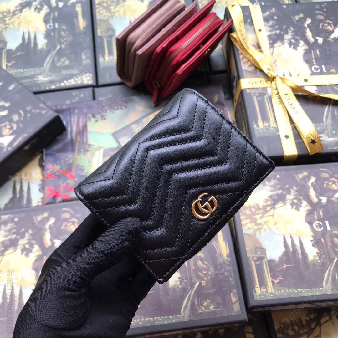 Gucci古驰 GG Marmont绗缝V型皮革小号钱包 546580