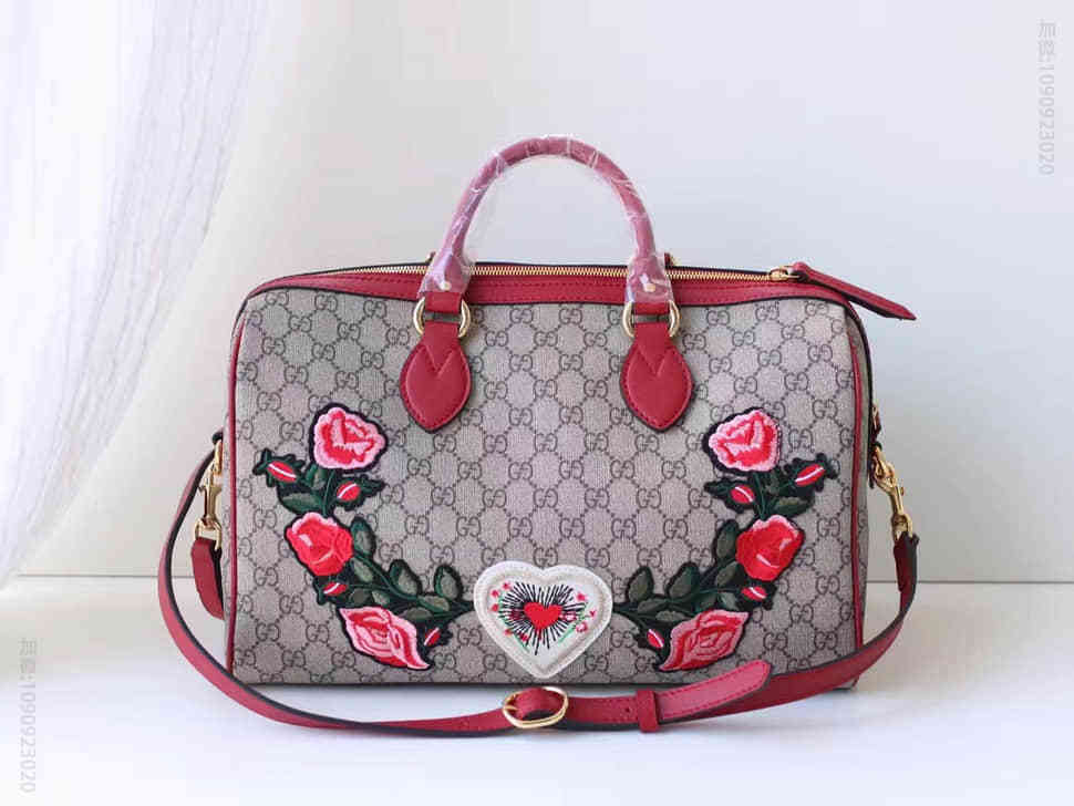 Gucci古驰 香港专柜同款 409527 GG帆布 爱心刺绣图案 手提 女士经典波士顿包