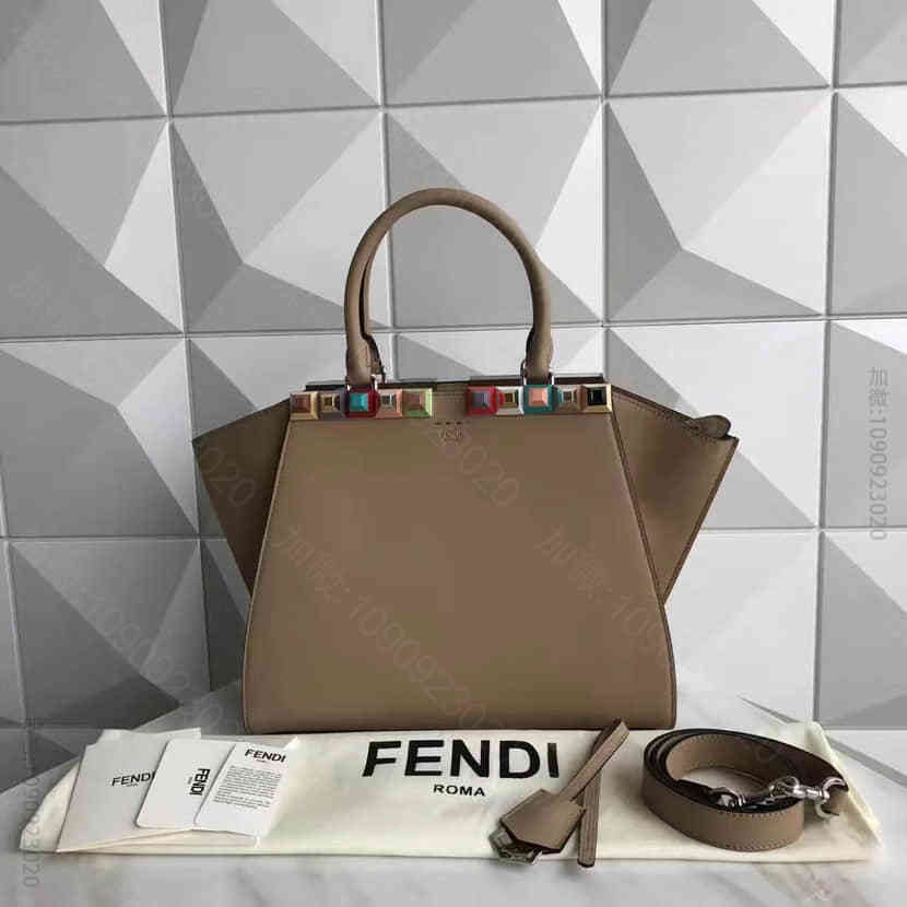 芬迪FENDI 279 彩虹铆钉 柔软原色小牛皮手提斜挎包