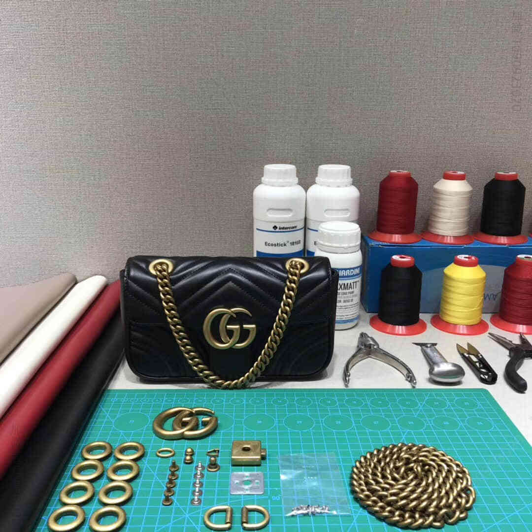 【原厂皮】/ GG Marmont系列绗缝小号单肩斜挎包 446744黑色