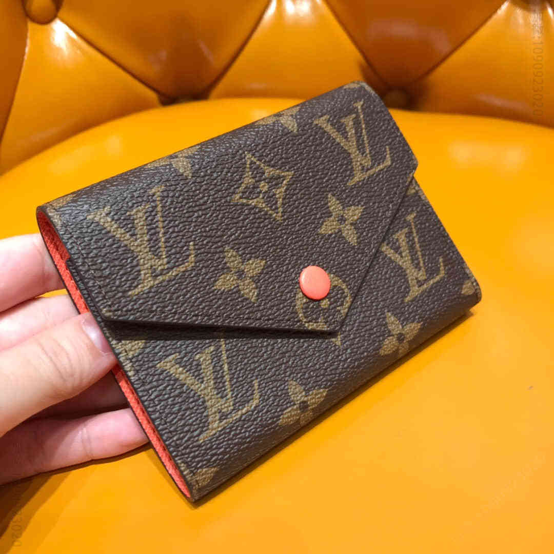 LV 美人粉三折短款VICTORINE豆豆钱夹 M41938