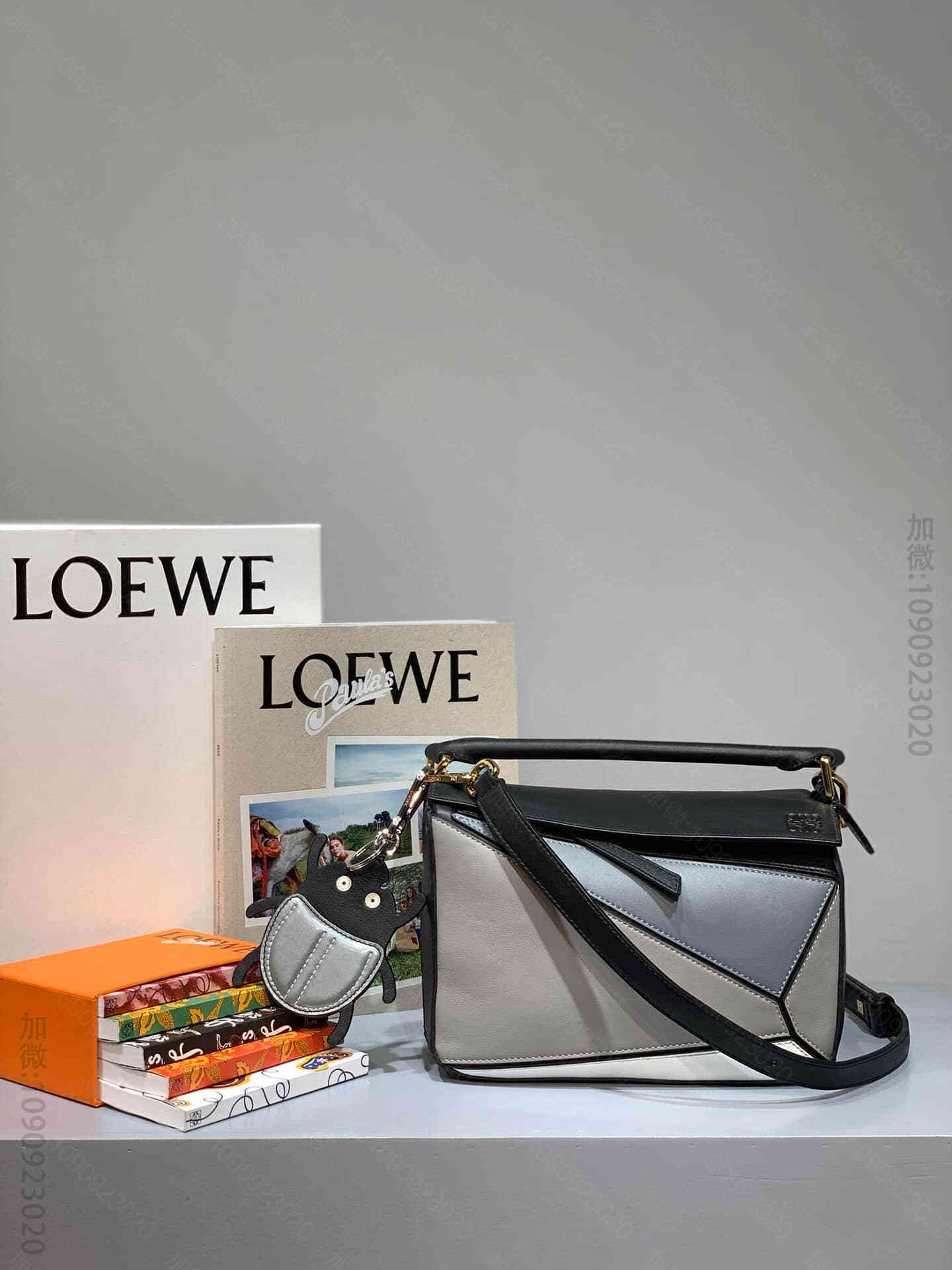 Loewe/罗意威 灰拼Puzzle24cm小号几何包