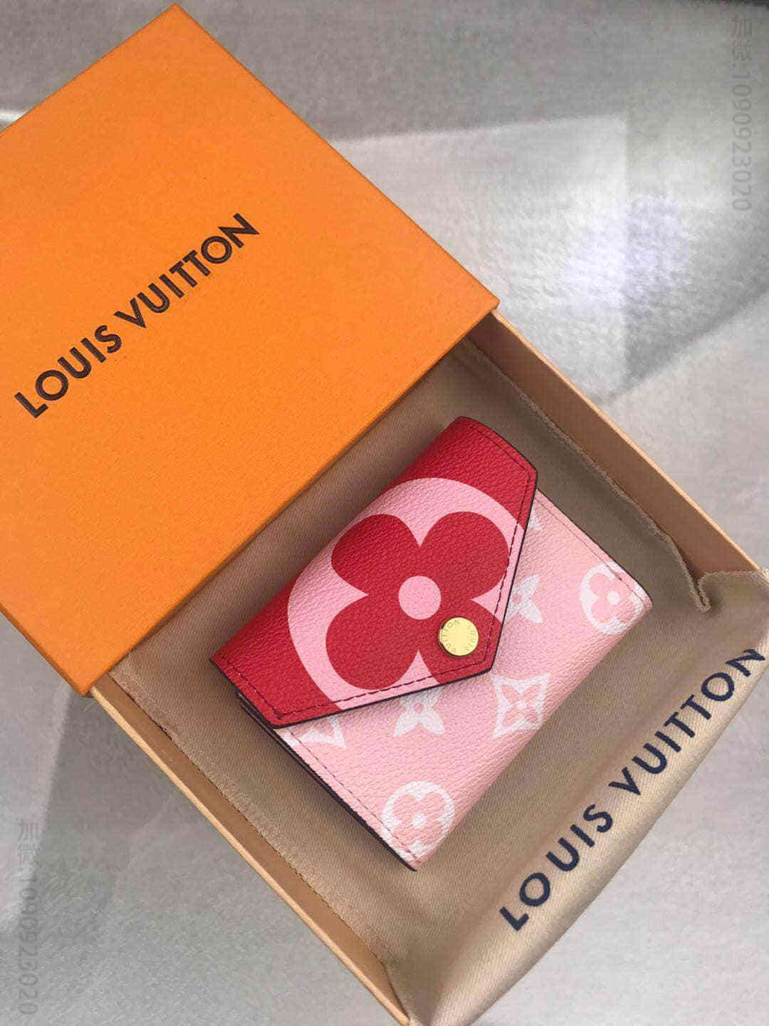 LV 2023新款Zoé三折拼色短款钱夹 M67641
