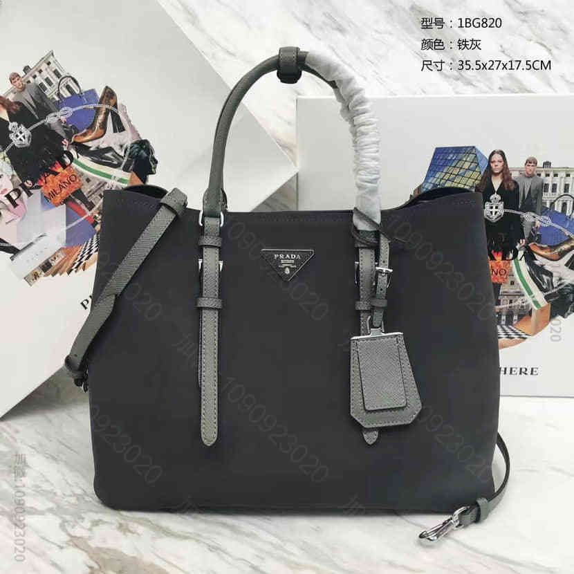 PRADA 1BG820 P家专柜最新款磨砂皮内里配小羊皮女士手提斜挎包