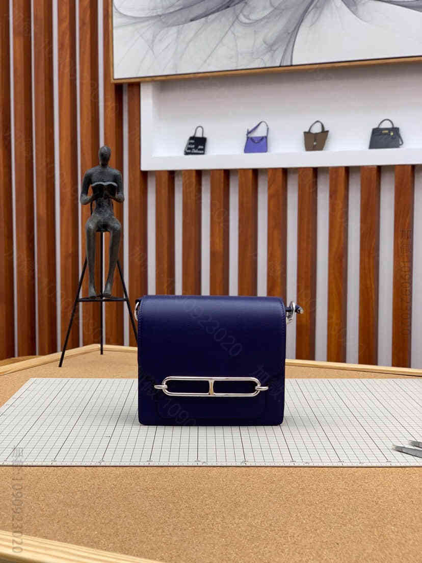 Hermes/爱马仕 Roulis 明星同款猪鼻子包 墨水蓝