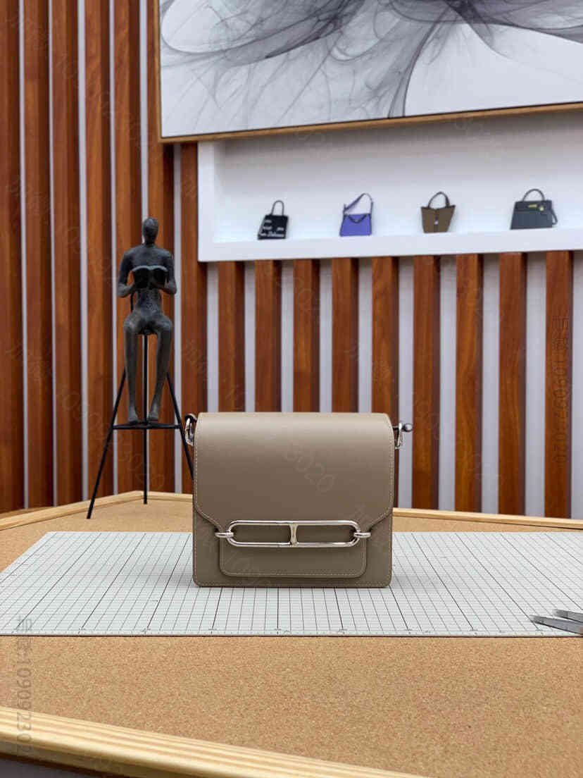 Hermes/爱马仕 Roulis 明星同款猪鼻子包 斑鸠灰
