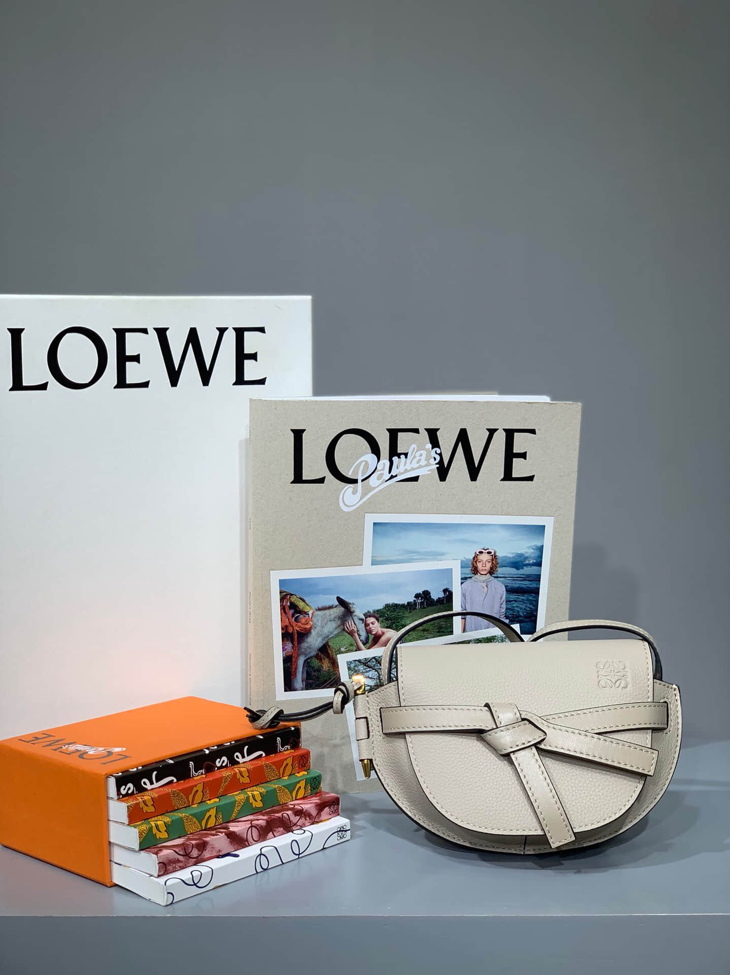 Loewe/罗意威 奶白色 Mini Gate 迷你马鞍包