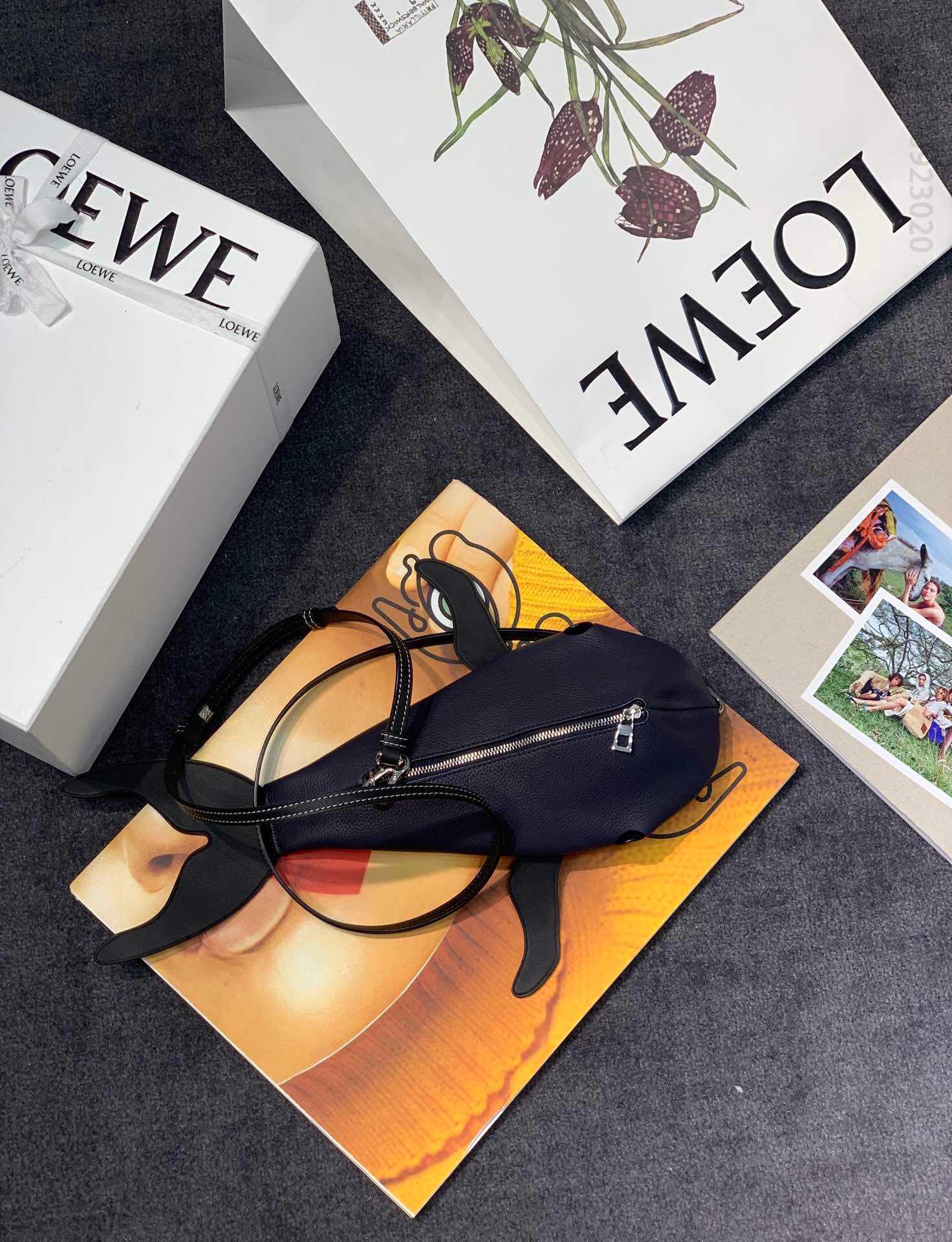 Loewe/罗意威 2023新款小蓝鲸斜挎包