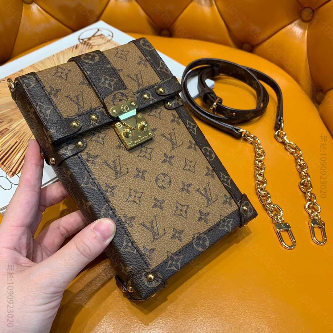 LV 2023新款黄花TRUNK VERTICAL链条手机包 M67873