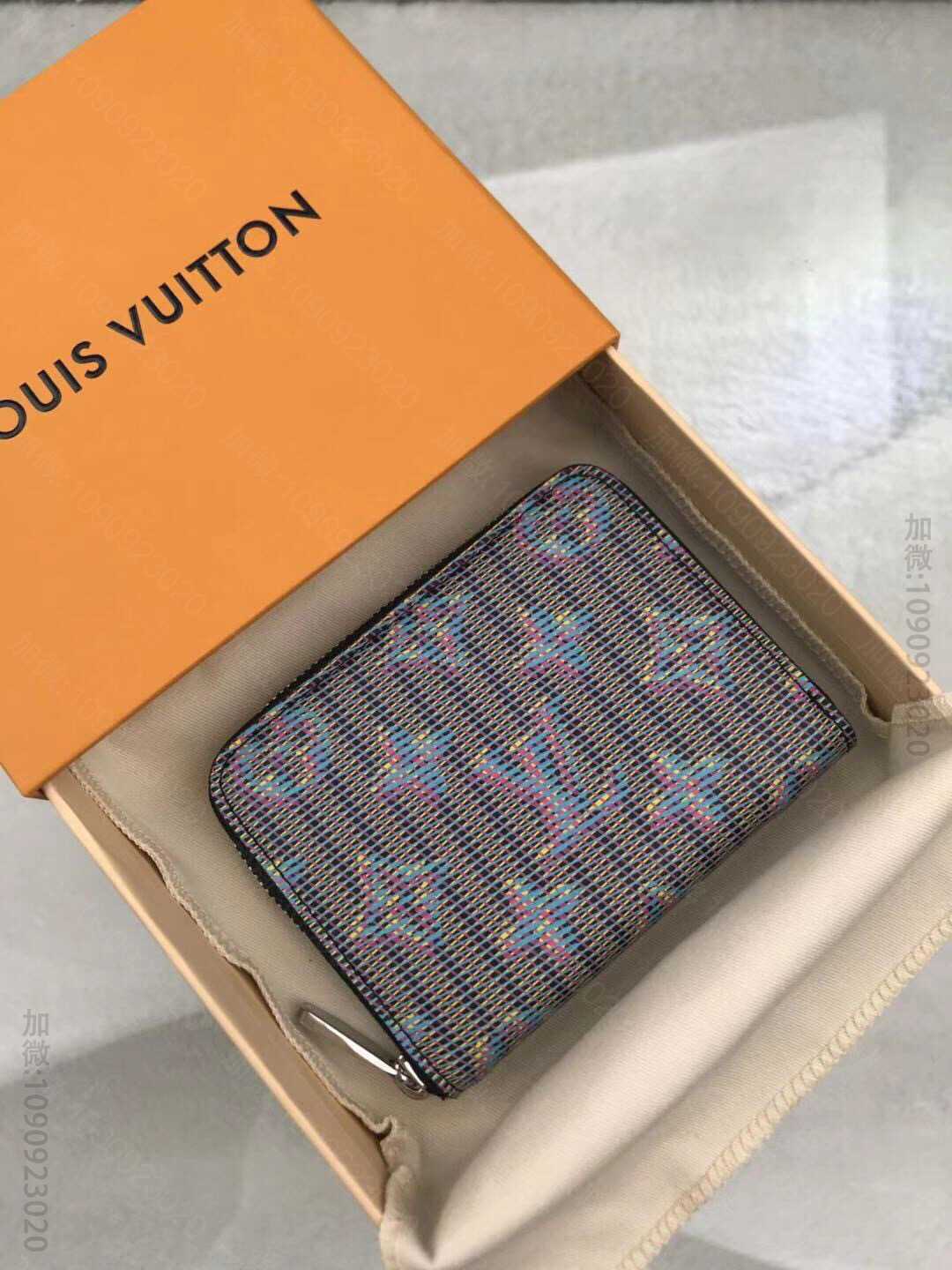 LV M68663兰花