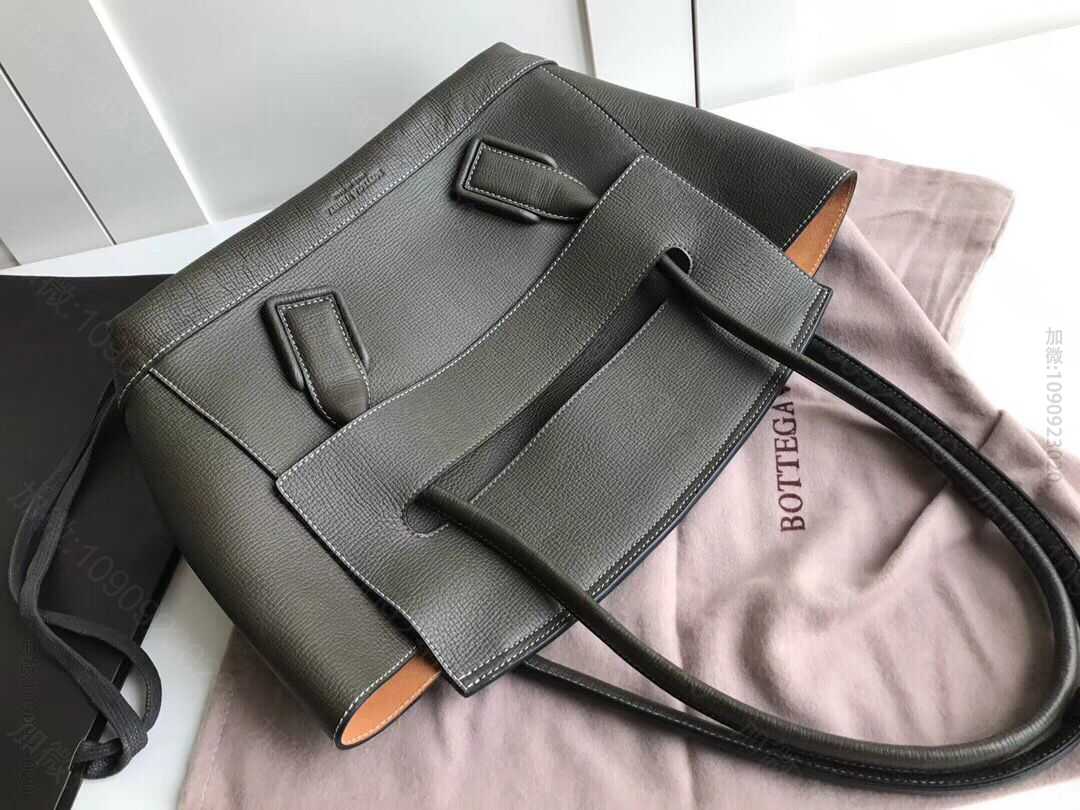 (Bottega Veneta)BV 19早秋系列手提包 575941