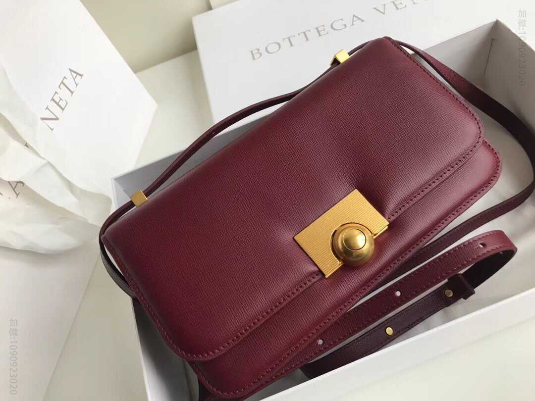 (Bottega Veneta)BV 578009 box金属复古单肩斜挎包