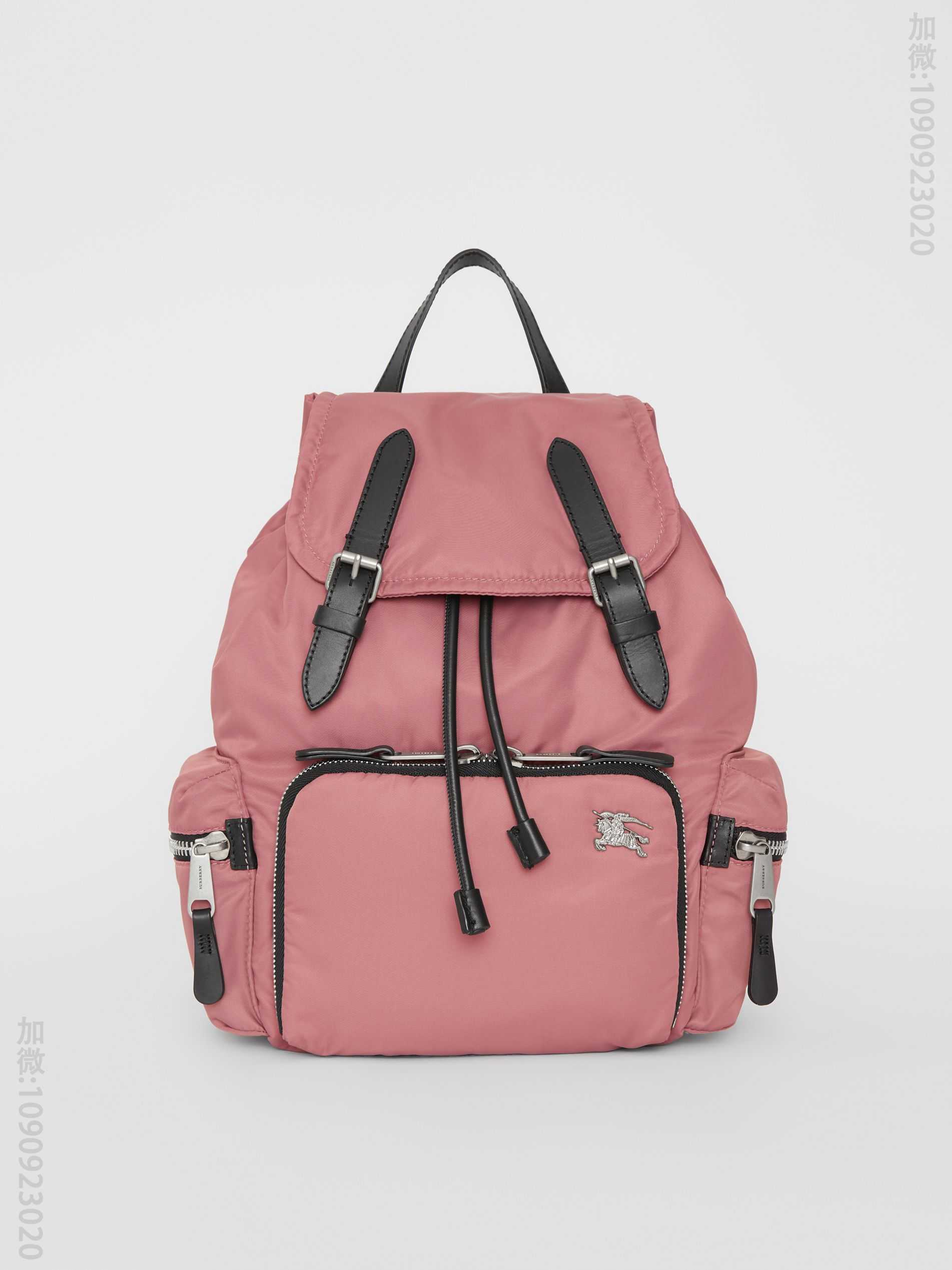 Burberry/巴宝莉 The Rucksack中号尼龙拼皮革军旅背包 80084331