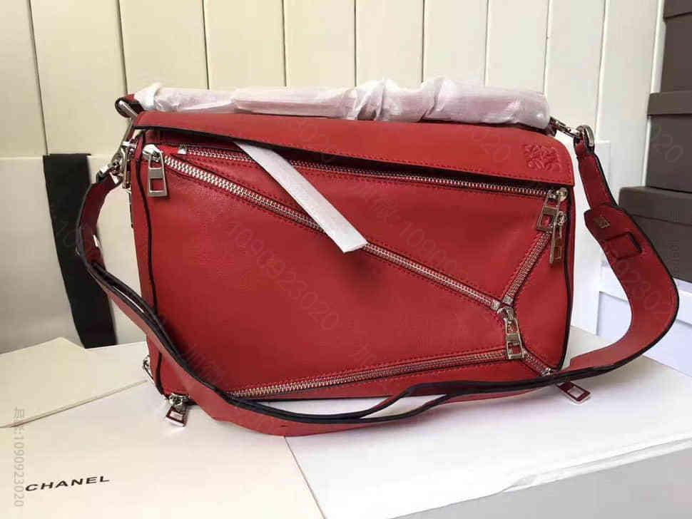 LOEWE罗意威 明星同款 Puzzle 几何包 Bag系列限量款 女士单肩...