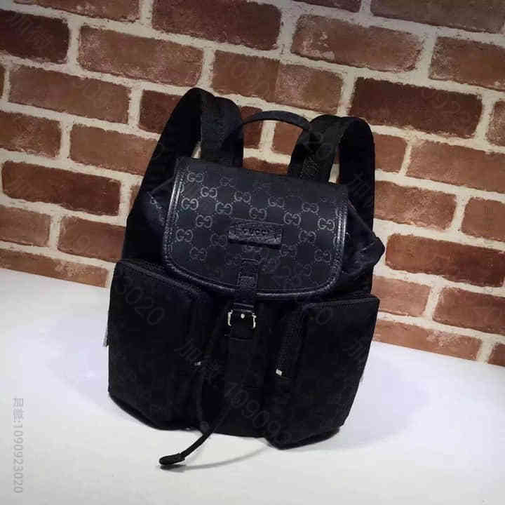 Gucci古驰 ssima中性尼龙轻便双肩包 406361黑色