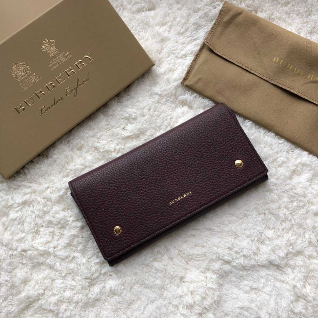 Burberry/巴宝莉 贝尔特系列双色长款钱夹
