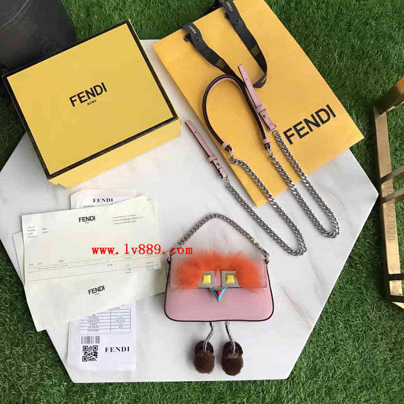 2017早春款 芬迪FENDI 303 MICROBAGUETTE 小鸡怪兽...