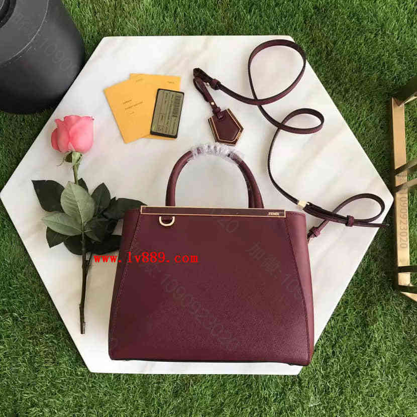 香港专柜代购 2017最新款 芬迪FENDI 2601 小牛皮女士手提托特包