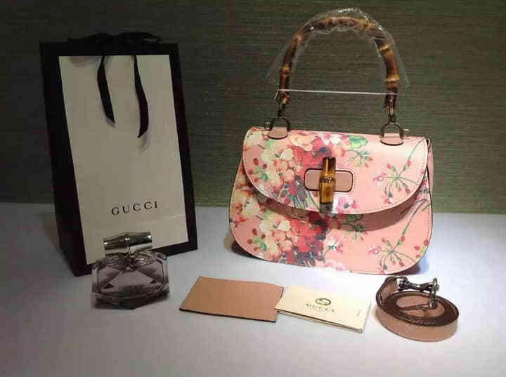 Gucci古驰 代购 Bamboo 经典花朵印花PVC手提包 409398裸粉