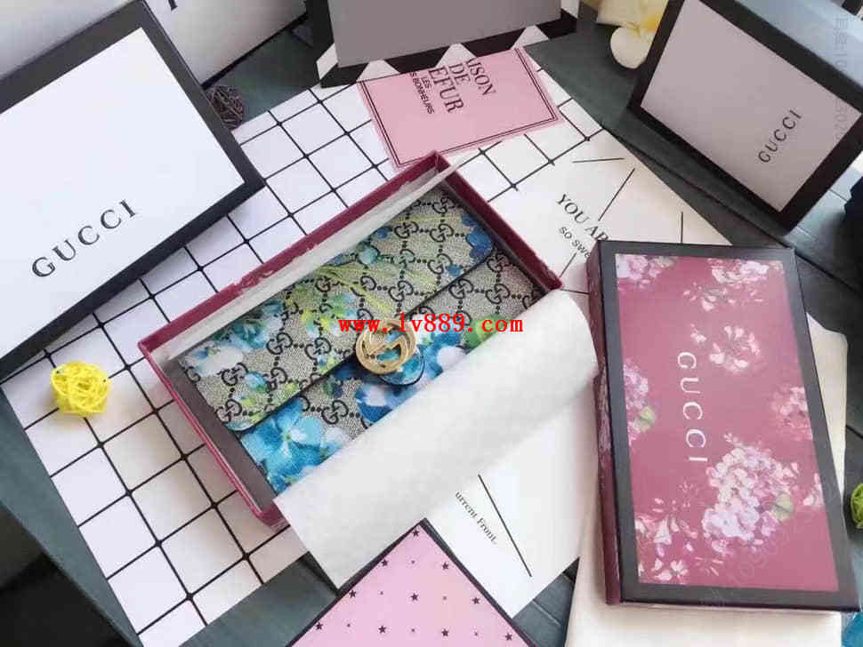 Gucci古驰 原单 369663 双G扣 印花图案PVC配牛皮 女士长款二折按扣钱夾