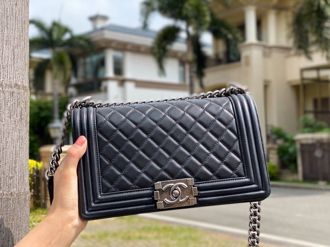 Chanel/香奈儿 Leboy25 辣妈款经典水洗羊皮配古银扣