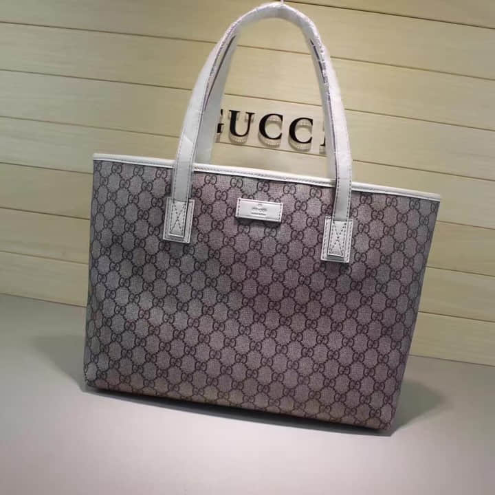 Gucci古驰 外贸明星同款女包男女通用购物袋 211137米白