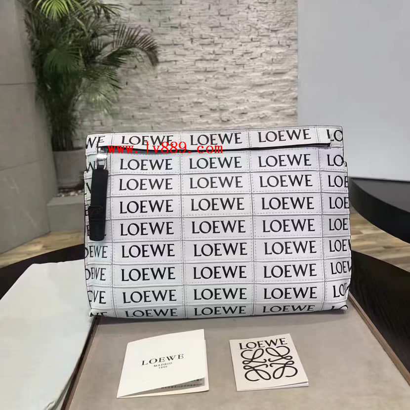 LOEWE罗意威 经典Logo进口小牛皮 T-Pouch 系列手包