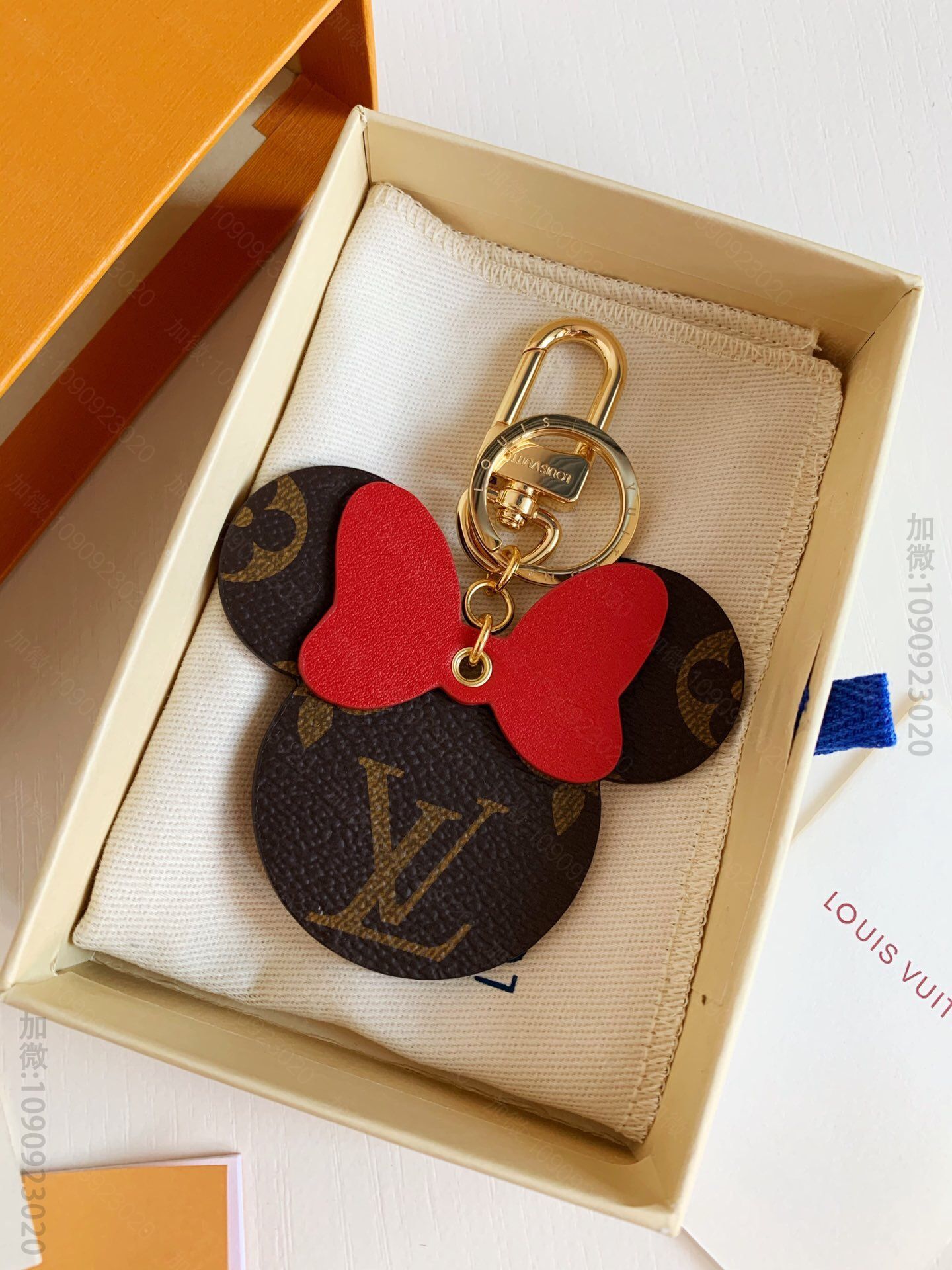 LV 迪拜Vip限量纪念款 Mickey mouse 包挂饰/钥匙扣