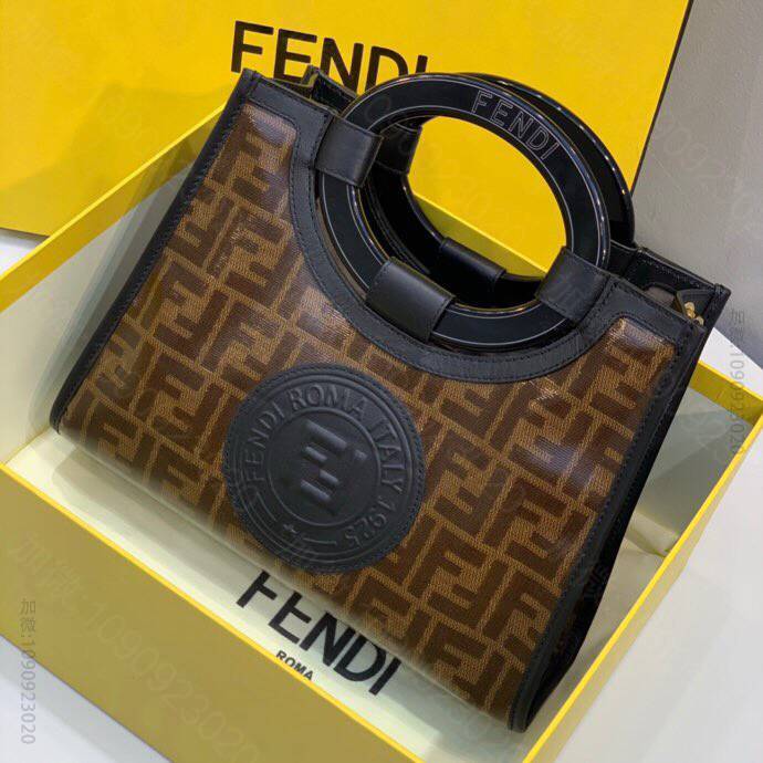 FENDI芬迪小型款式购物袋0592S