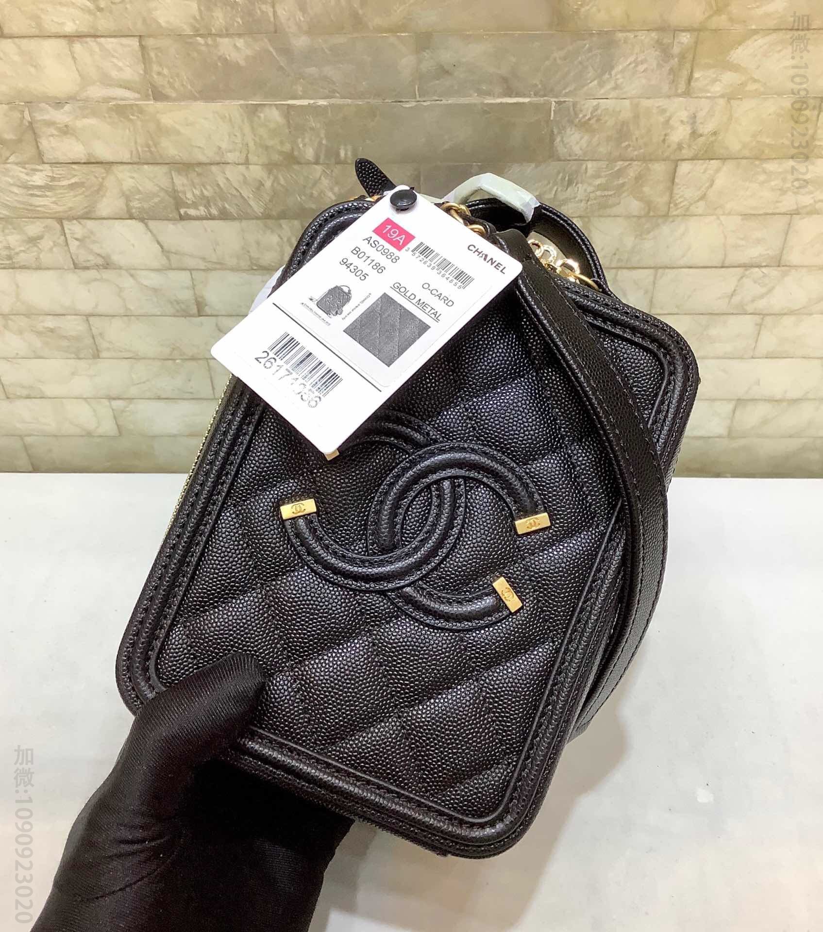 Chanel/香奈儿 19新款细球牛皮竖版相机包 AS0988 B01186 94305