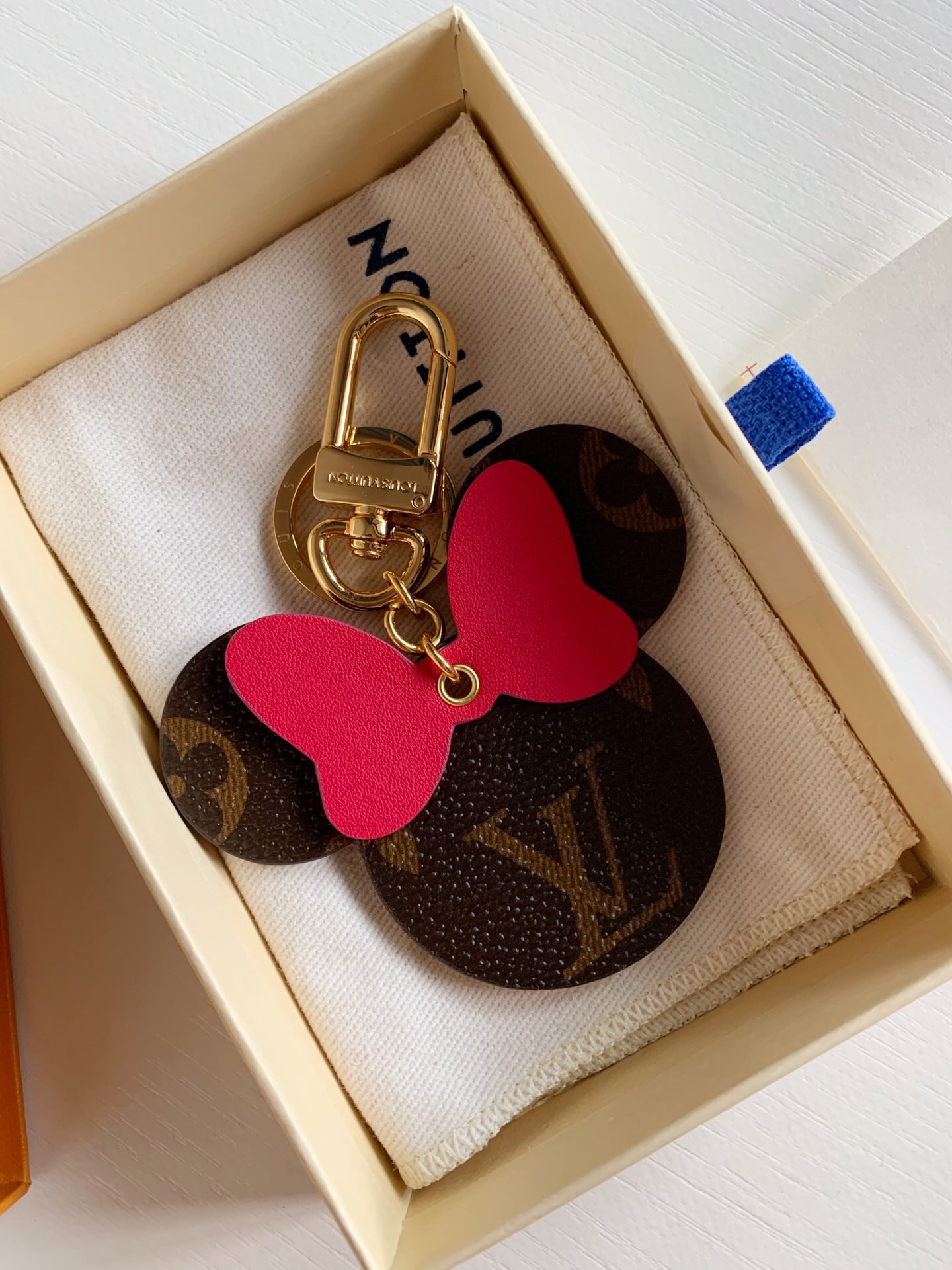 LV 迪拜Vip限量纪念款 Mickey mouse 包挂饰/钥匙扣
