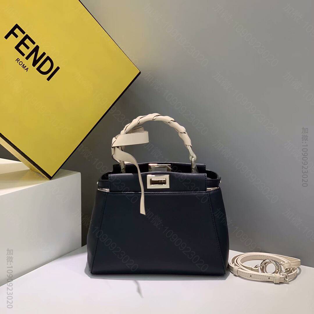 FENDI芬迪蝴蝶结装饰软绵羊手提包5710