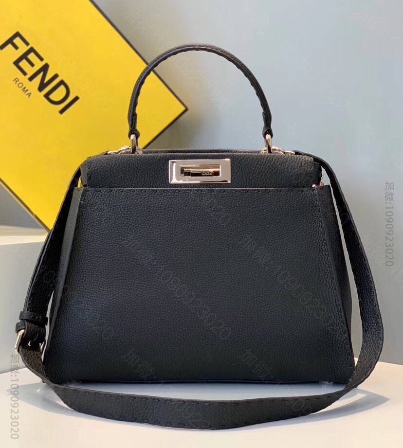 FENDI芬迪罗马皮全手工缝制PEEKABOO单肩包2311