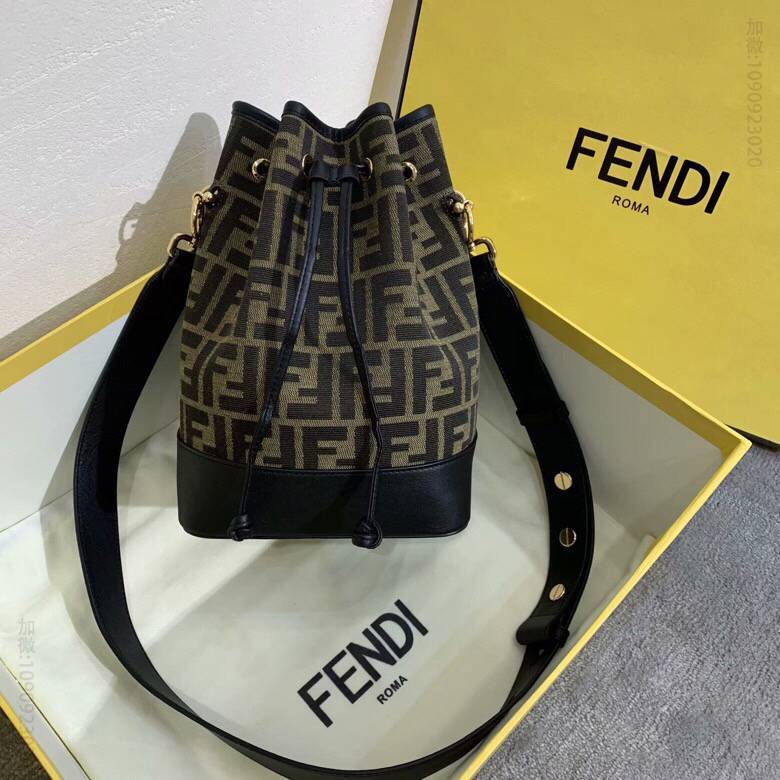 FENDI芬迪双F标志性大号水桶包298A