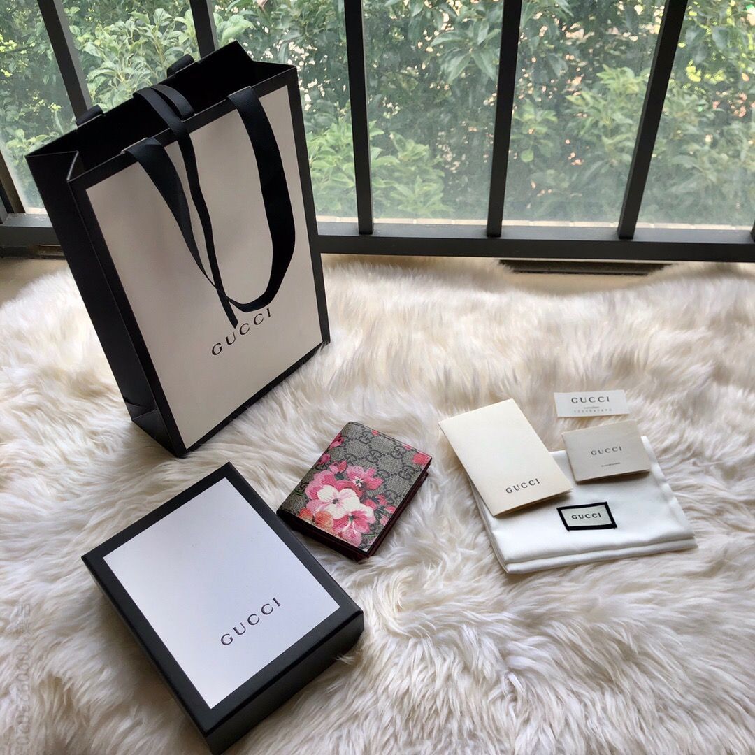 Gucci古驰 BLOOM 系列天竺葵卡包 453176