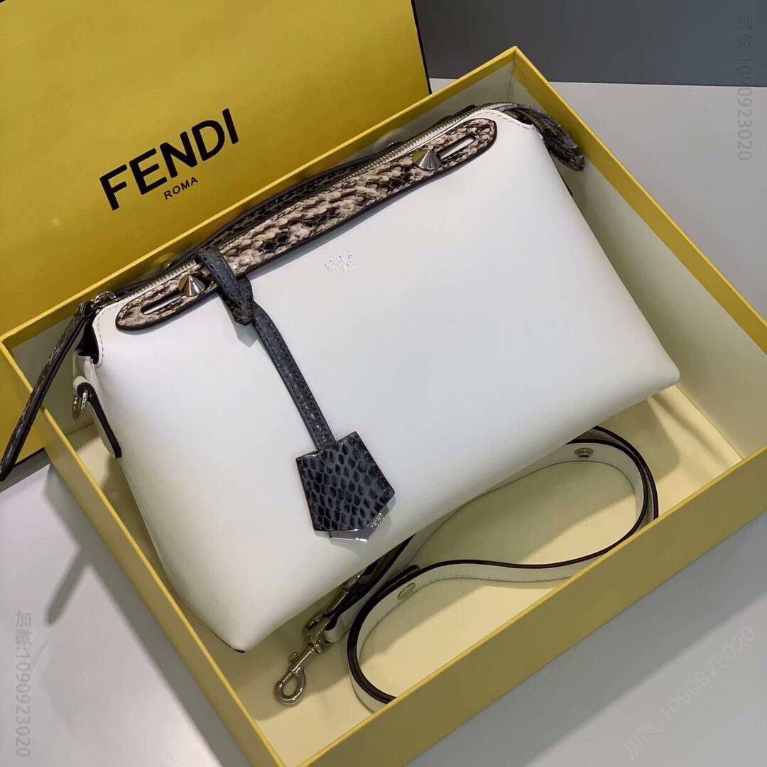 FENDI芬迪意大利牛皮波士顿蛇皮手挽单肩包7149
