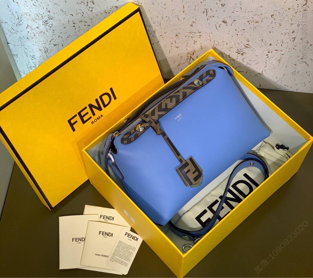 FENDI芬迪柔软小牛皮波士顿手提包1150S