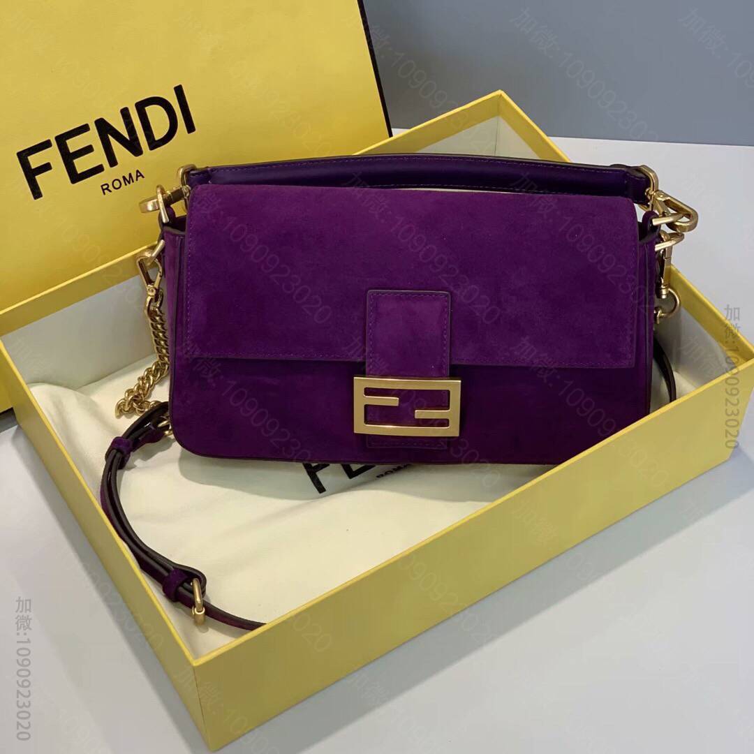 FENDI芬迪磨砂皮baguette手袋308M