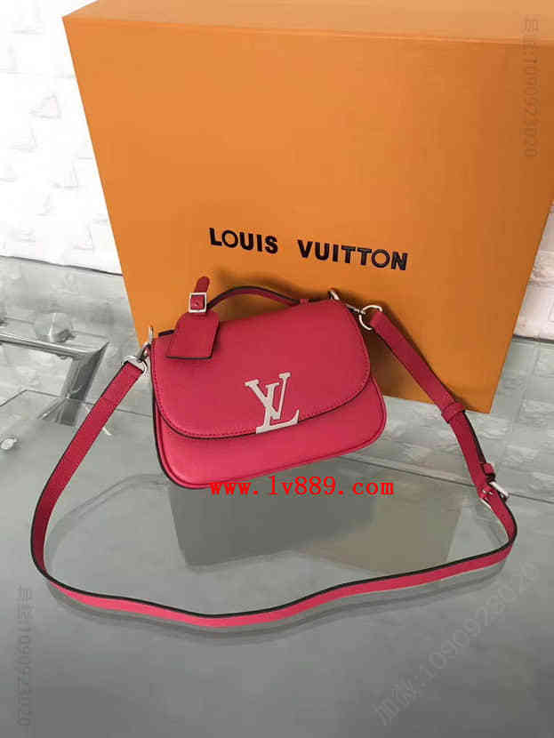 LV M54060 路易威登Vivienne NM手袋 Taurillon Leather肩背斜挎包