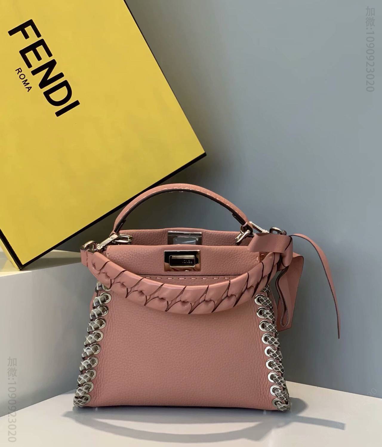 FENDI芬迪全手工蛇皮缝制PEEKABOO手袋3106S