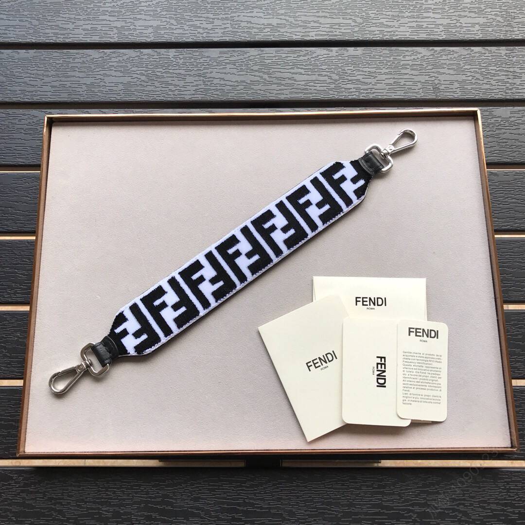 FENDI芬迪丝绒绣双F字母肩带861A