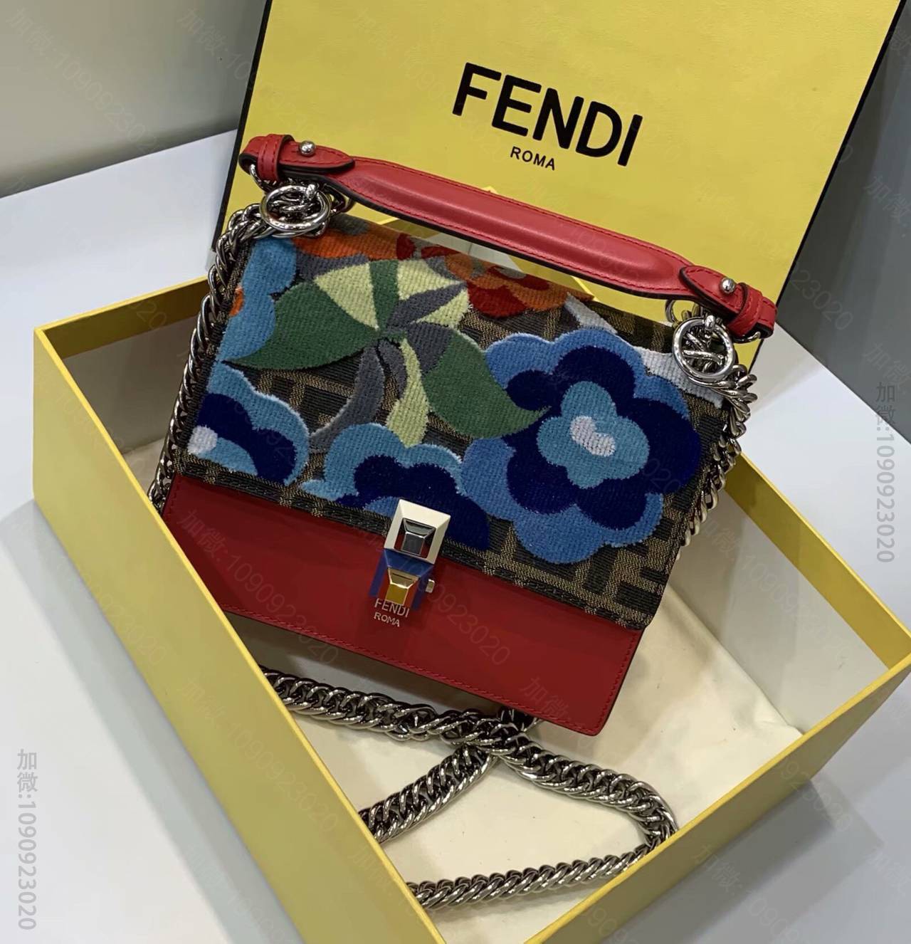 FENDI芬迪经典复古双F图案饰配丝绒花朵刺KANI手袋3388S